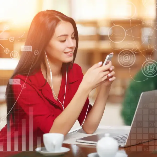 Profissional autônomo utilizando site próprio para melhorar sua presença digital