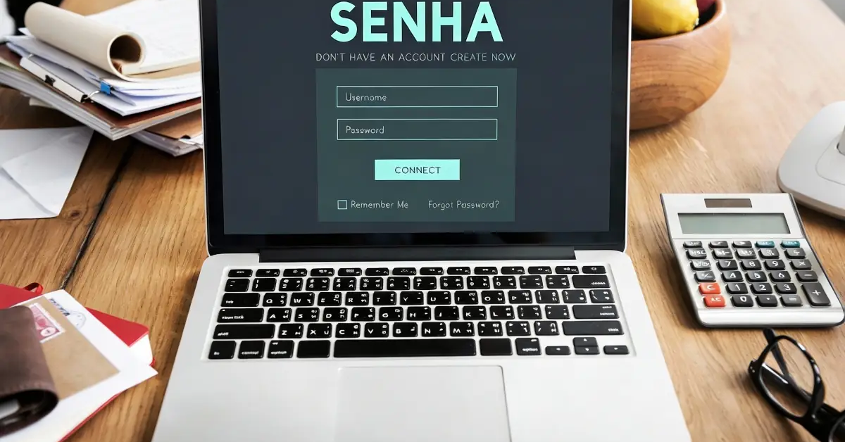 Tela de login com campo de senha em notebook